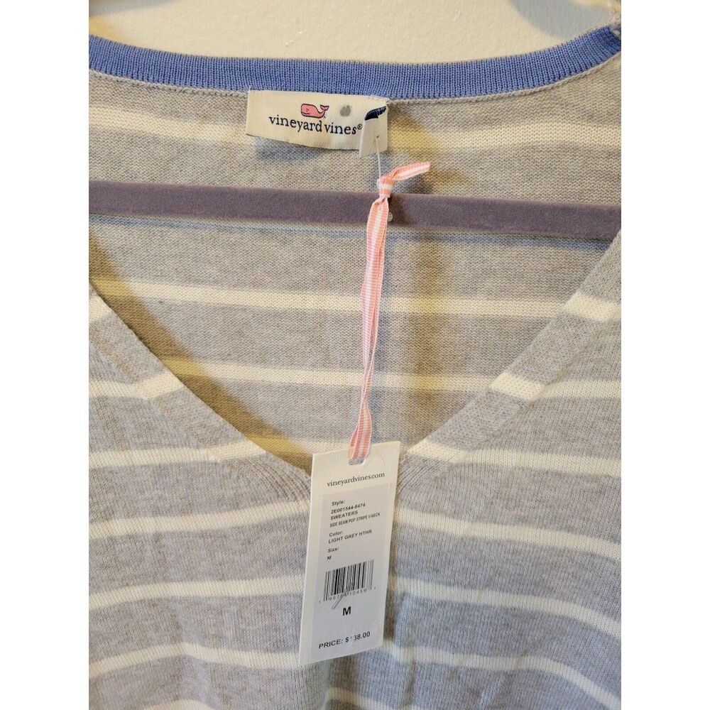 Nwt womens sz Medium vineyard vines side seam stripe v neck light grey sweater - Picture 4 of 6